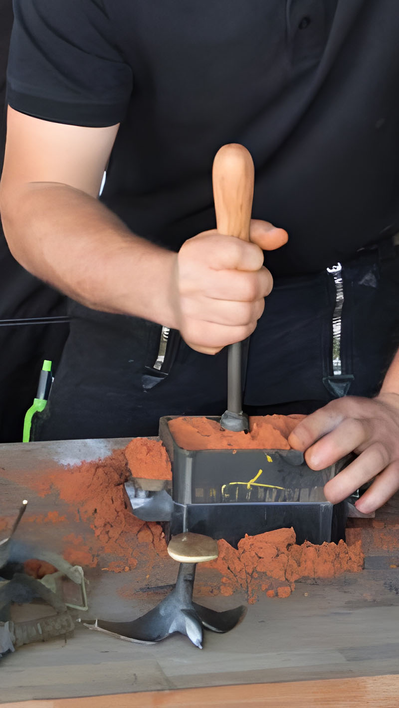 Messinggießen am Tag der offenen Tür bei Hahner Technik