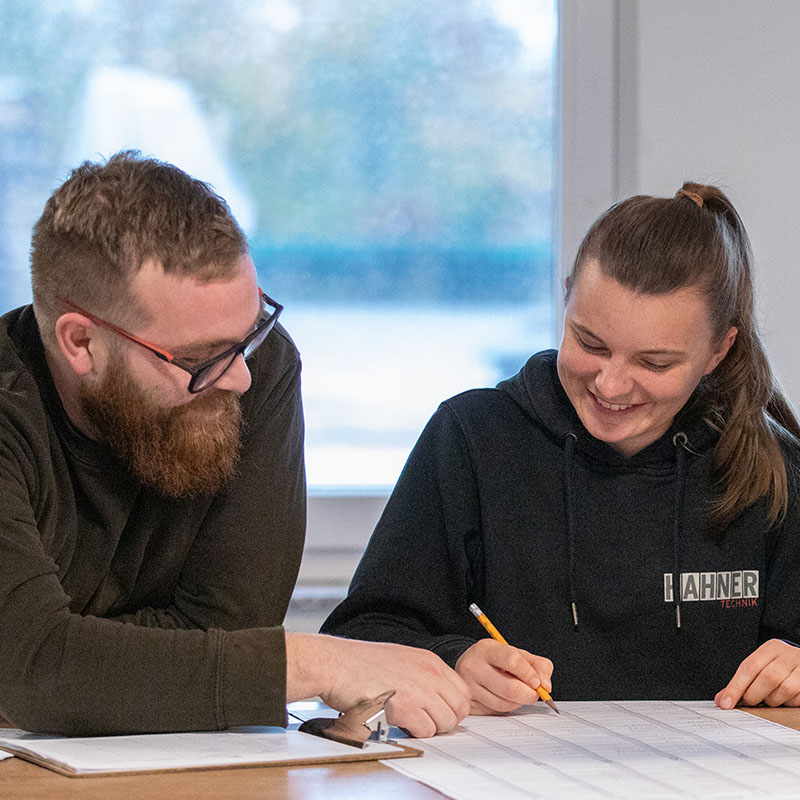 Arbeit auf Augenhöhe bei HAHNER Technik