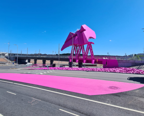 bLINK in Göteborg: Für die komplexe Form wurden 71 Aluminium-Elemente hochpräzise gefertigt