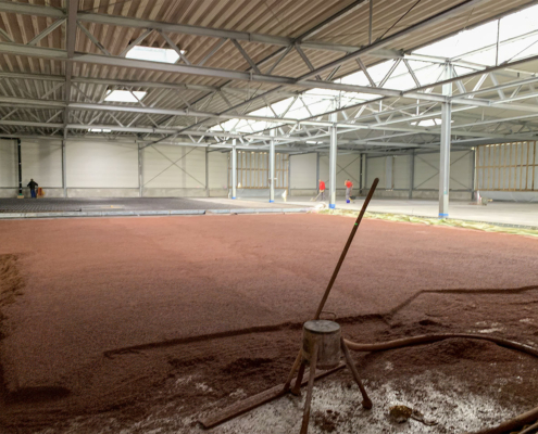 Die Produktionshalle Nord II von innen – Wagner Fahrzeugteile