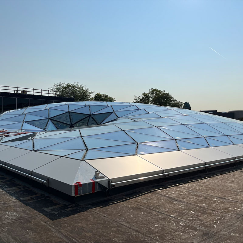 Blick auf das Glasdach: Glasdach Common Sky in Buffalo, USA