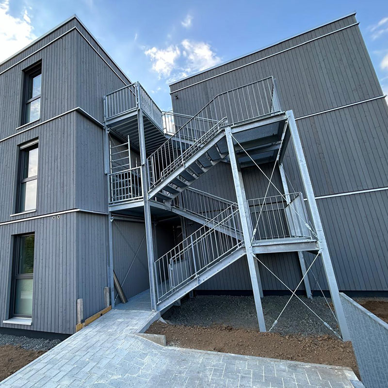 Eingang zum Laubengang in Frankfurt-Riedberg