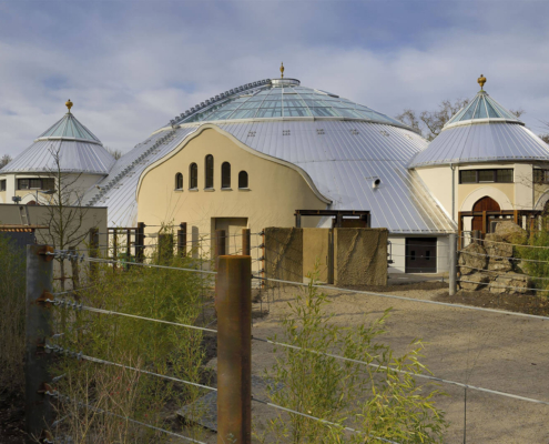 Das neue Elefantenhaus im Tierpark Hellabrunn mit der Kuppel von HAHNER Technik
